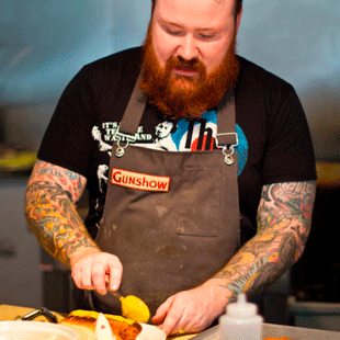 A man in the USA can make 9 hotdogs in one minute.